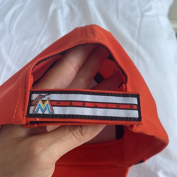 Authentic Miami Marlins baseball cap. Orange color,adjustable. Great condition. - Picture 5 of 7